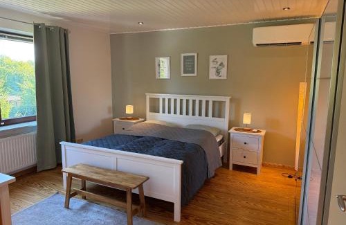 Buechen Apartamento | Ferienwohnung Wiesenblick