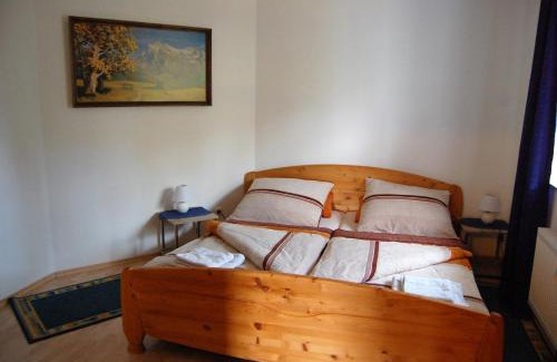 Rockeskyll Apartamento | Ferienwohnung Zinn