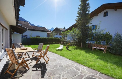 Kruen Apartamento | Ferienwohnung zum Hirschgarten