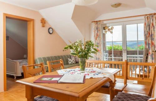 Brennberg Apartamento | Ferienwohnungen am Ferienhof Schiegl - gerne auch Handwerker, Monteure