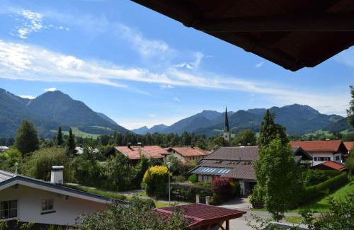 Sankt Valentin Apartamento | Ferienwohnungen "Am Golfplatz" inkl. Chiemgaukarte