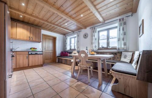 Gilgenhofe Apartamento | Ferienwohnungen am Lahnerbach