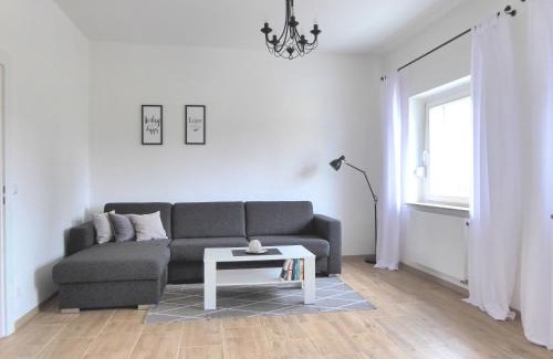 Lubben Apartamento | Ferienwohnungen 'An der Schlossinsel' mit Wasserzugang
