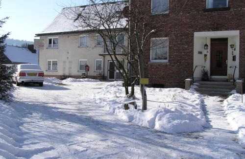 Usseln Apartamento | Ferienwohnungen Brüne