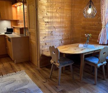 Aspangberg-Sankt Peter Apartamento | Ferienwohnungen Hatzl