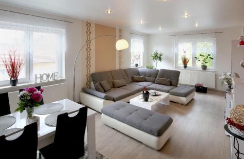 Muhlhausen/Thuringen Apartamento | Ferienwohnungen Haus Angela
