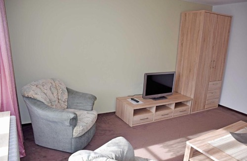 Loddin Casa | Ferienwohnungen Koelpinsee