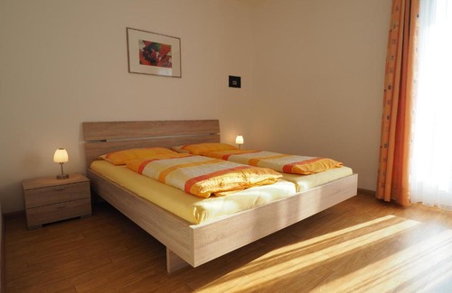 Caldaro Sulla Strada del Vino Apartamento | Ferienwohnungen Luggin
