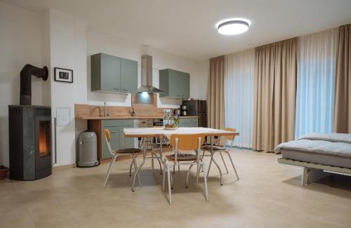 Pelm Apartamento | Ferienwohnungen Maijeschhof