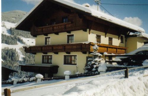 Hainzenberg Casa | Ferienwohnungen Rieser
