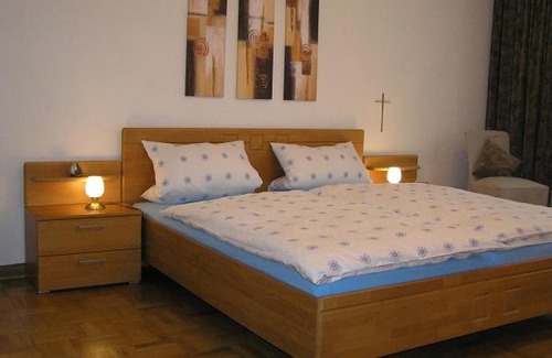 Lenne Apartamento | Ferienwohnungen Sternberg