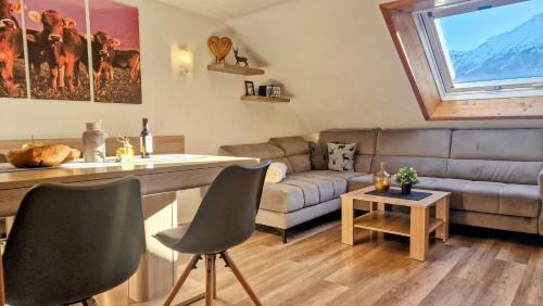 Ried Apartamento | Ferienwohnungen Wolf - Wohnung "Falkenstein" mit 3 Zimmer
