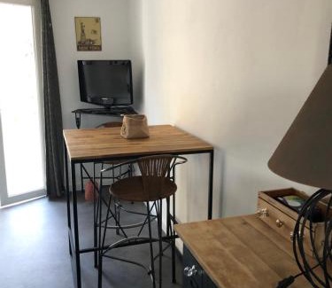 Entraigues-sur-la-Sorgue Apartamento | Ferigoules #festivalavignon