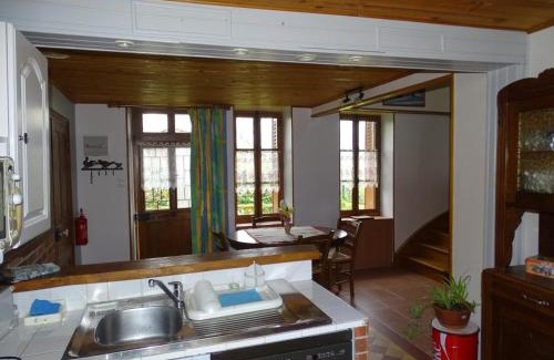 Hyds Casa | Fermette au calme avec jardin clos, proche station thermale, animaux acceptés et nombreuses commodités - FR-1-489-244