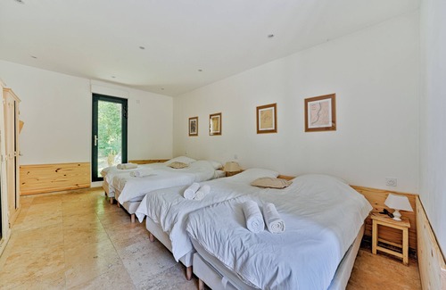 Boussy-Saint-Antoine Otro | Fermette de Rochopt 13th century - 15 p. - Riverside & small wood - 30km Paris