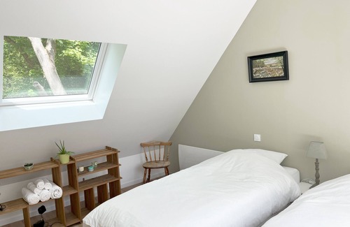 Boussy-Saint-Antoine Otro | Fermette de Rochopt 13th century - 15 p. - Riverside & small wood - 30km Paris