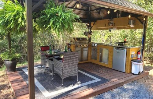Mid America Otro | Fern Dell - Air Conditioned in Hot Springs National Park, Arkansas