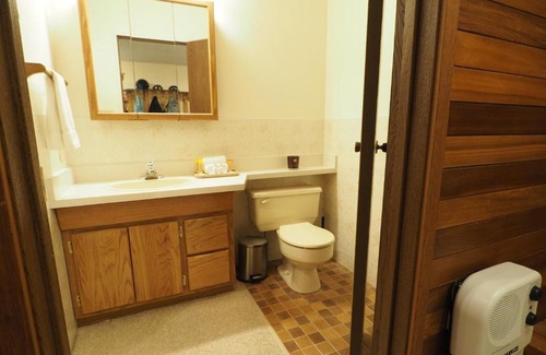 Okanagan-Similkameen Casa | Fern Haven Townhouse near Ski in Out