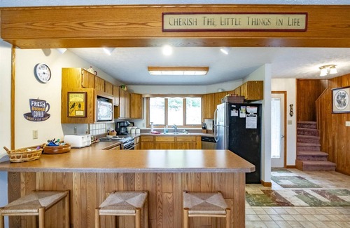 Old Timberline Casa | Fern Hollow - 557 Fern Lane Fern Hollow - Hot Tub, Wood Fireplace, Dog Friendly