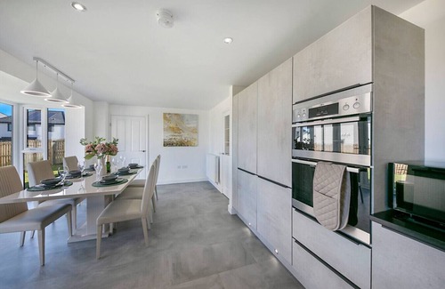 Kingswells Casa | Fern Place Villa | Grampian Lettings Ltd
