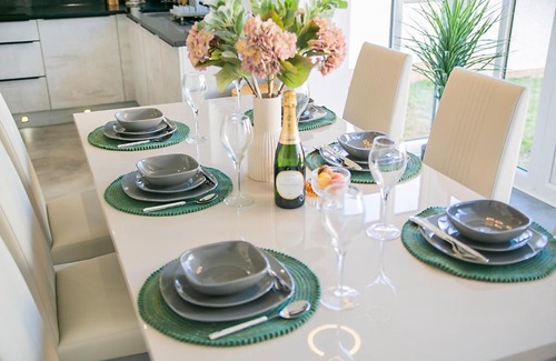 Kingswells Casa | Fern Place Villa - Grampian Lettings Ltd