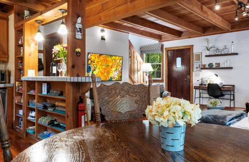 Guerneville Casa | Fern Woods - Hot Tub Redwoods Dog Friendly