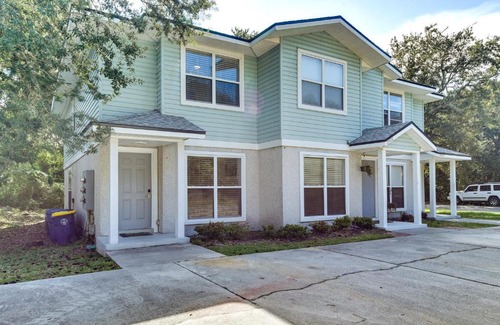 Fernandina Beach Casa | Fernandina Beach Paradise Steps to Shore!