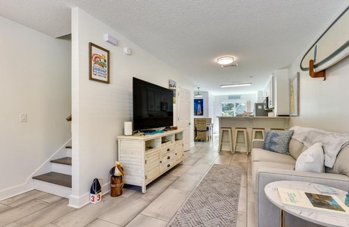 Fernandina Beach Casa | Fernandina Beach Paradise Steps to Shore!
