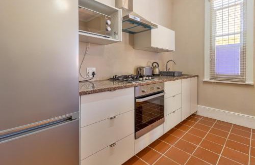 Port Elizabeth Central Casa | Fernando's self catering cottages