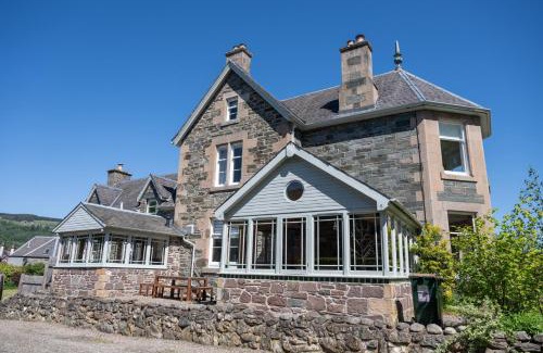 Aberfeldy Casa | Fernbank House