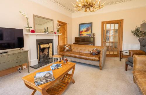 Aberfeldy Casa | Fernbank House