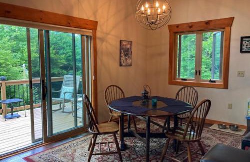 Conway Casa | Ferncrest Mountain House