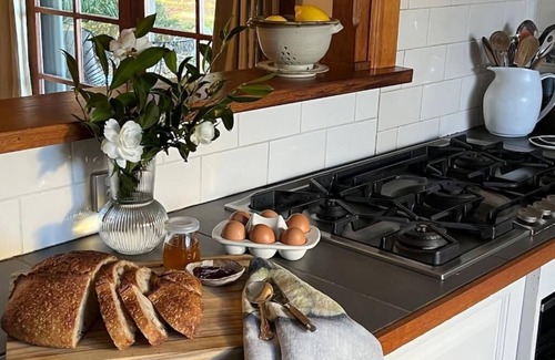 Bilpin Cabaña | Ferngrove Cottage - Idyllic Mountain Retreat