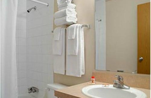 East Kootenay Hotel | Fernie Fox Hotel