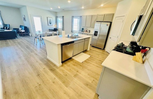 Fernley Casa | Fernley PET OK 4 Bedroom/5TVs/Sleeps11