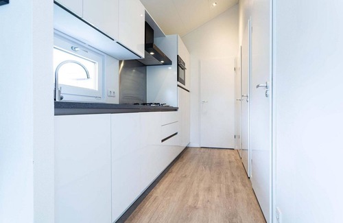 Beekbergen-Zuid Chalet De Esquí | ✓ Ferox XL at Recreatiepark Beekbergen ✓ Holiday home for 6 persons ✓ Located in Beekbergen (Gelderland) ✓ Holiday park on the Veluwe ✓ Book directly through the park