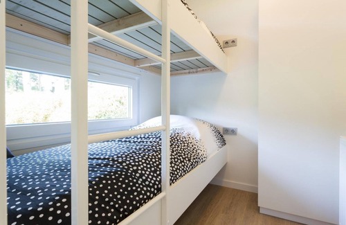Beekbergen-Zuid Chalet De Esquí | ✓ Ferox XL at Recreatiepark Beekbergen ✓ Holiday home for 6 persons ✓ Located in Beekbergen (Gelderland) ✓ Holiday park on the Veluwe ✓ Book directly through the park