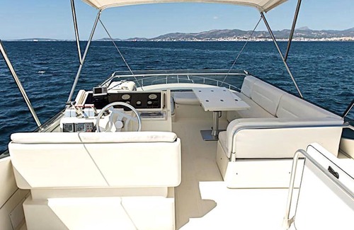 Astypalaia Alquiler De Eote | Ferretti Yacht 19m, un alojamiento de lujo con Astypalea VIP Yachting