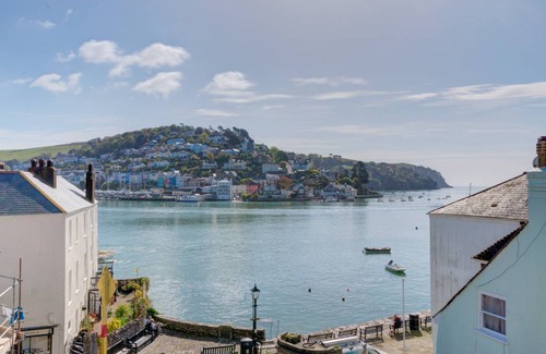Dartmouth Cabaña | Ferry View