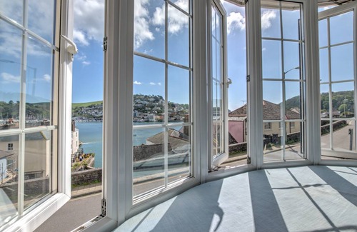 Dartmouth Cabaña | Ferry View