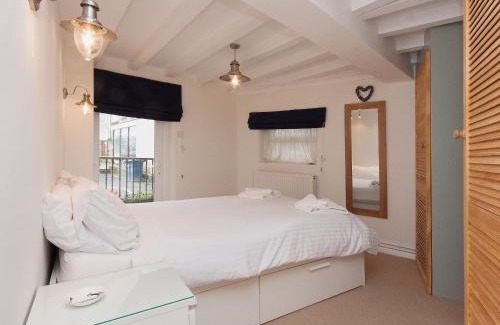 Salcombe Casa | Ferrydown
