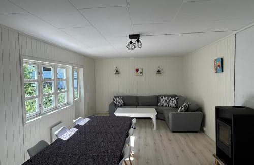 Torsken Casa | FERRYtale, cozy, spacious house on Senja