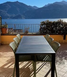 Menaggio Apartamento | Few steps to the heart of Menaggio, swimming pool, breathtaking view
