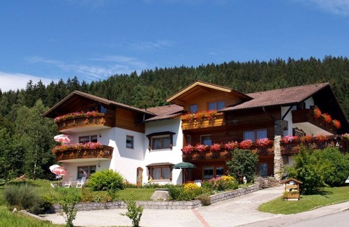 Lam Apartamento | Fewo 1 für 4 Personen mit Terrasse und Garten
