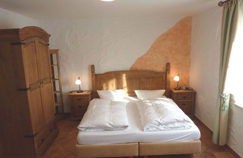 Burg-Kauper Apartamento | Fewo 33 Qm wohn-/schlafr./küchenz., Du/wc, Frühst. - Zum Schlangenkönig