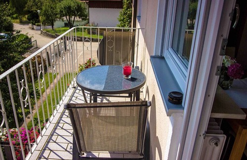 Bad Birnbach Apartamento | Apartamento (35 metros cuadrados) en una ubicación central con balcón