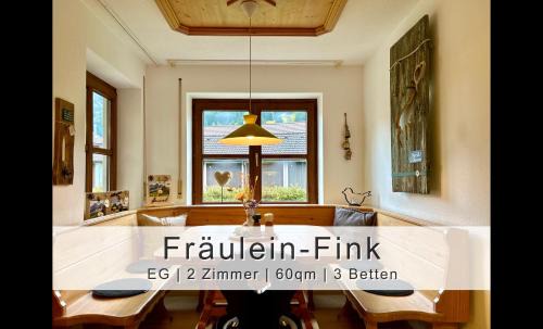 Thalkirchdorf Apartamento | FeWo "Fräulein-Fink" bei Oberstaufen im Allgäu - Alpsee 5 Min - neue großzügige Südterrasse mit Garten - gratis WLAN - Waschmaschine - Garage mit Wallbox