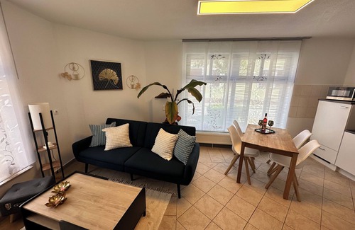 Naumburg Apartamento | FeWo "Goldener Steiger" für 4 Personen im Zentrum von Naumburg 99% barrierefrei