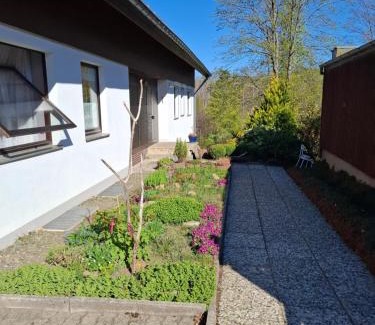 Landkreis Goslar Apartamento | FeWo Harzer Bergwind Sankt Andreasberg, 1 Hund bis 30Kg willkommen, große eingezäunte Terrasse mit Gasgrill