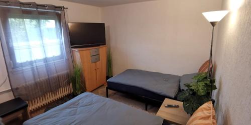 Kassel Casa | FeWo Kassel,2 Betten Apartment mit privater Küche Bad WC und Garten, Gratis Frühstück, Gratis Parkplätze